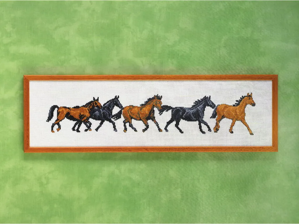 Réussir sa broderie chevaux sans erreurs kit point de croix Permin 70-8495