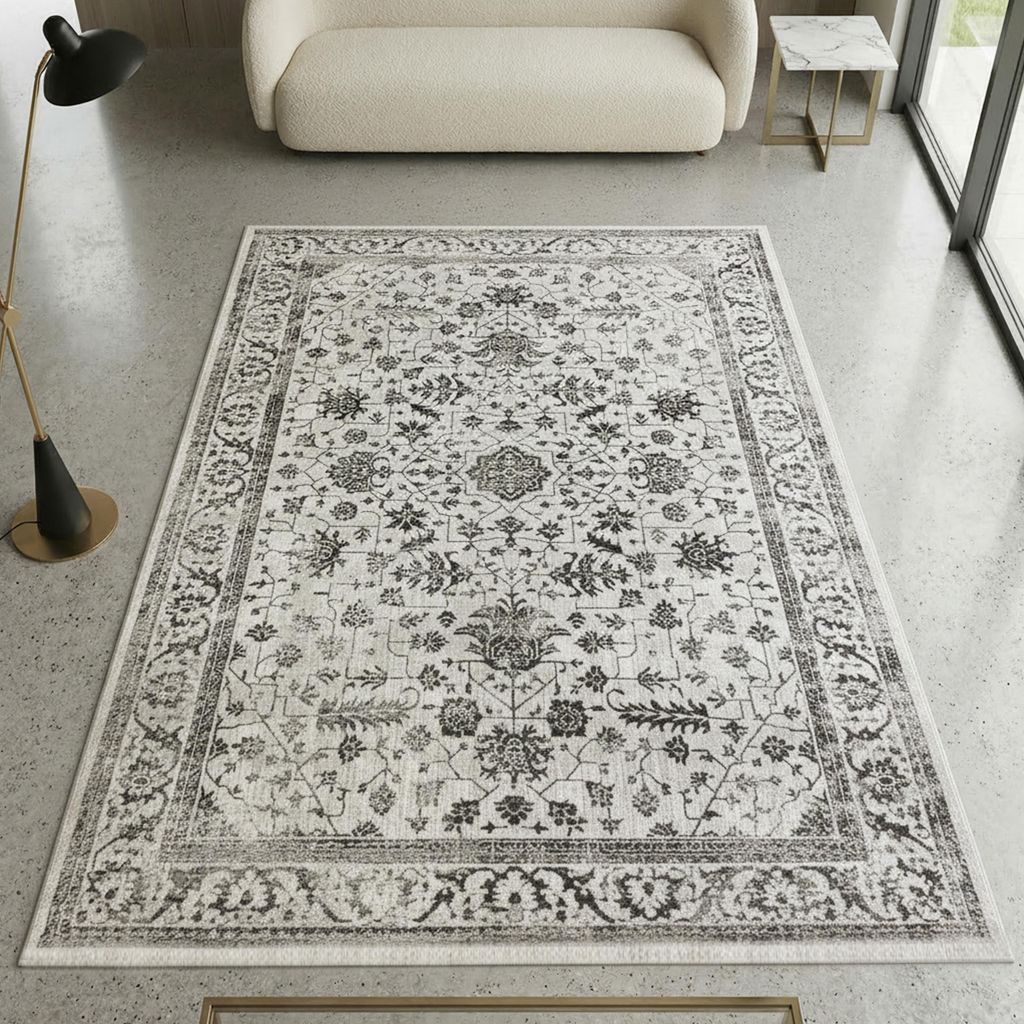 Schlichter Orientteppich – Blumen verziertes Design – in Produktbild 