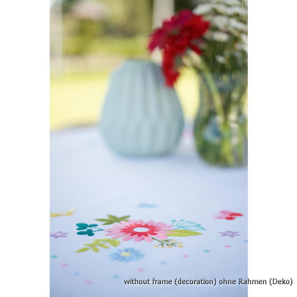 Vervaco Bedruckte Tischdecke Stickset "Frühlingsblumen", Stickbild vorgezeichnet