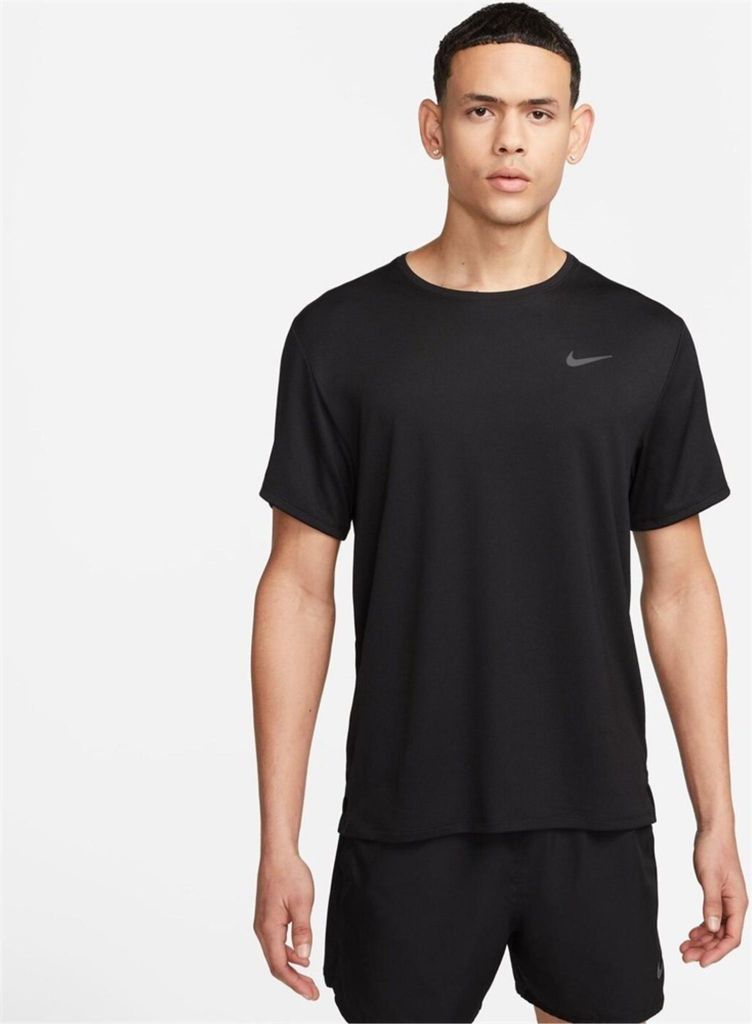 Nike M Nk Df Uv Miler Ss 010 Black/Reflective Silv M
