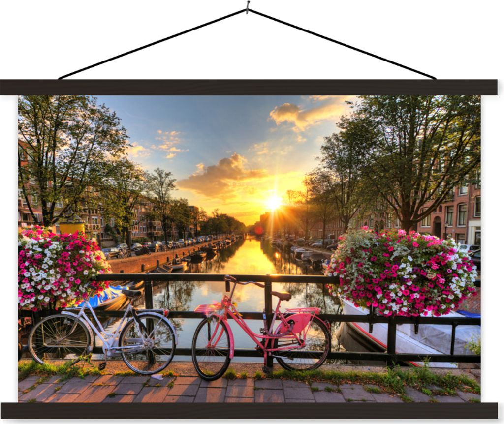 MuchoWow Textilposter Fahrrad - Amsterdam - Frühling 120x80 cm mit schwarzem Rahmen - Wanddeko