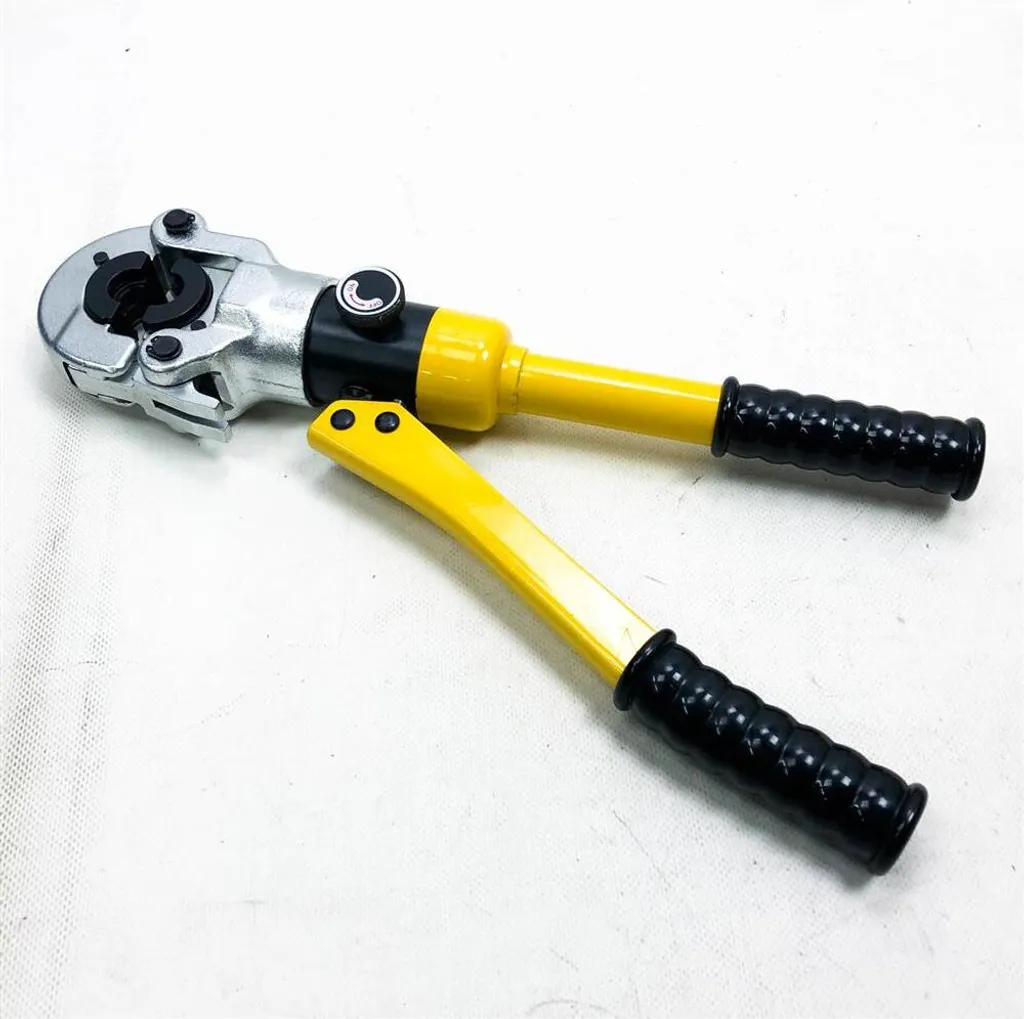 Pince à sertir Snowtaros TH 16-32mm pour tubes multicouches - Force 10T