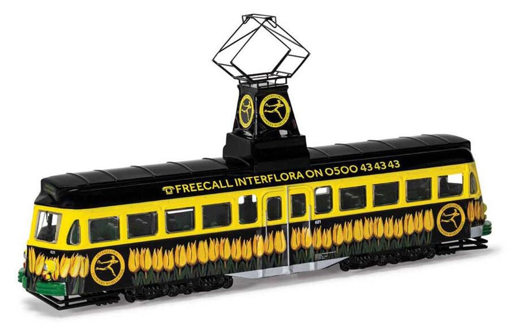 Corgi OM44013 - 1/76 - Brush Railcoach - Blackpool Transport/ Interflora - Neu