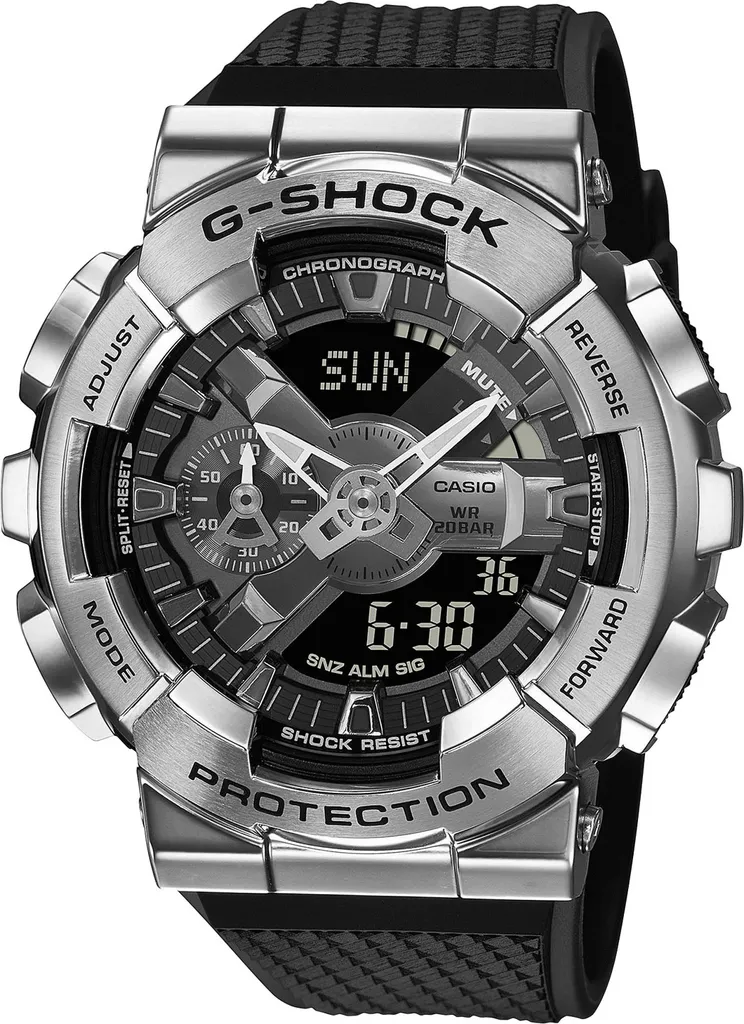 Montre-bracelet chronographe CASIO G-SHOCK GM-110-1AER pour homme noir