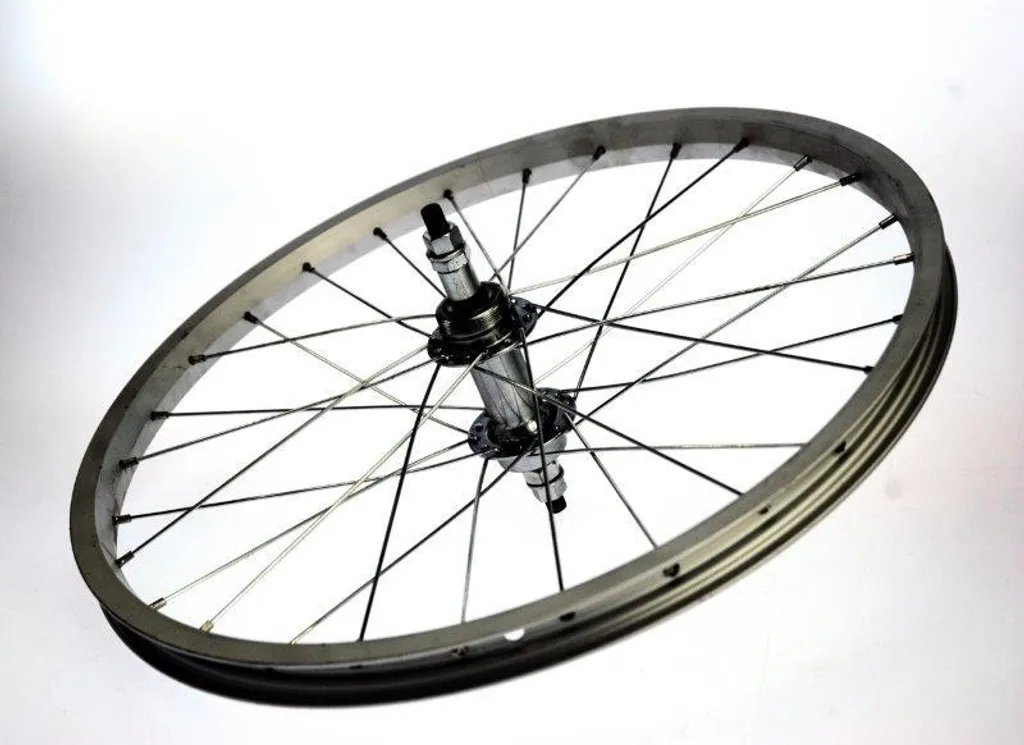 Roue arrière vélo 26 pouces 1.75 moyeu fileté pour roue libre fixe