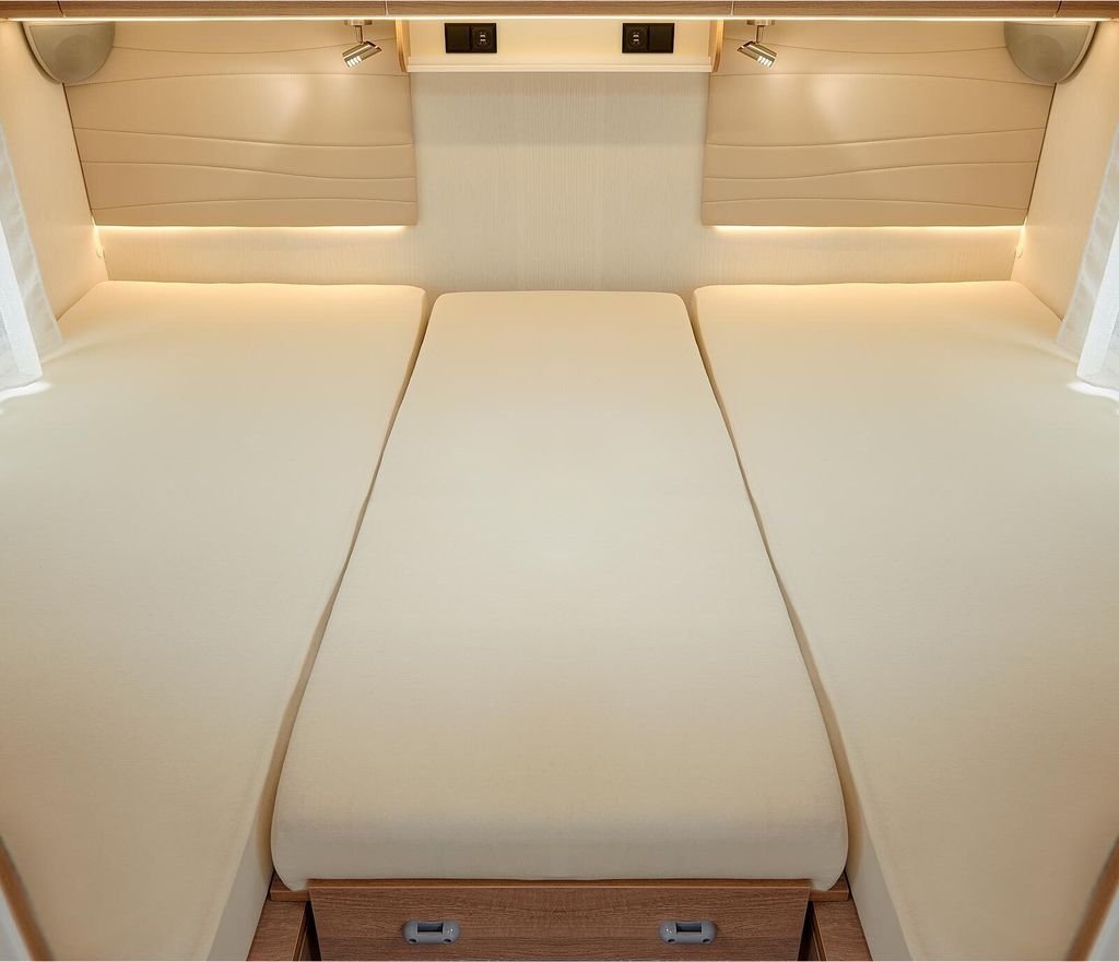 Bettwaren-Shop Wohnmobil Wohnwagen Heckbett Spannbetttuch-Set 3-teilig 2 Längsbetten + Mittelteil wollweiss