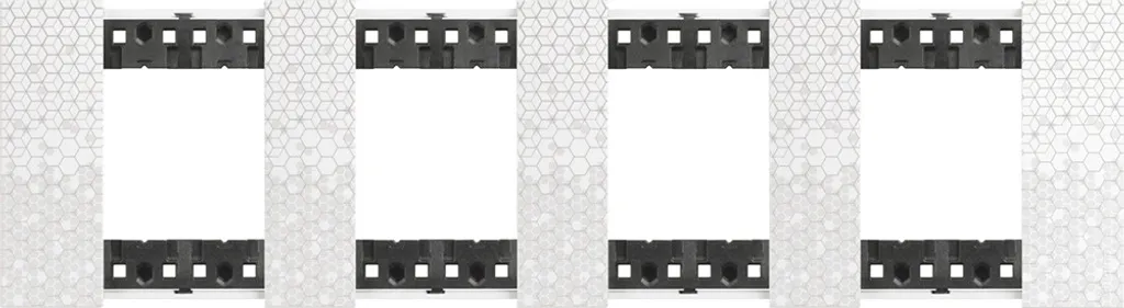 Plaque 4 modules Living Now KA4802M4M Pixel finition haute qualité