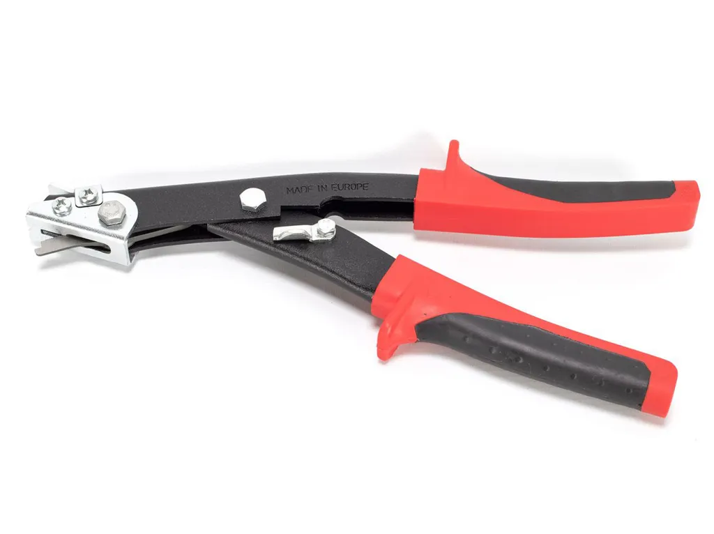 Cisaille à tôle robuste avec poignée ergonomique et lames renforcées - 3