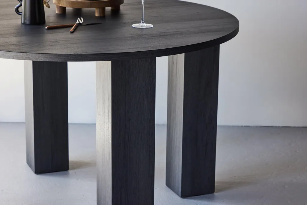 Table à manger Juno Ø120cm noire avec plateau mat et design circulaire - 9