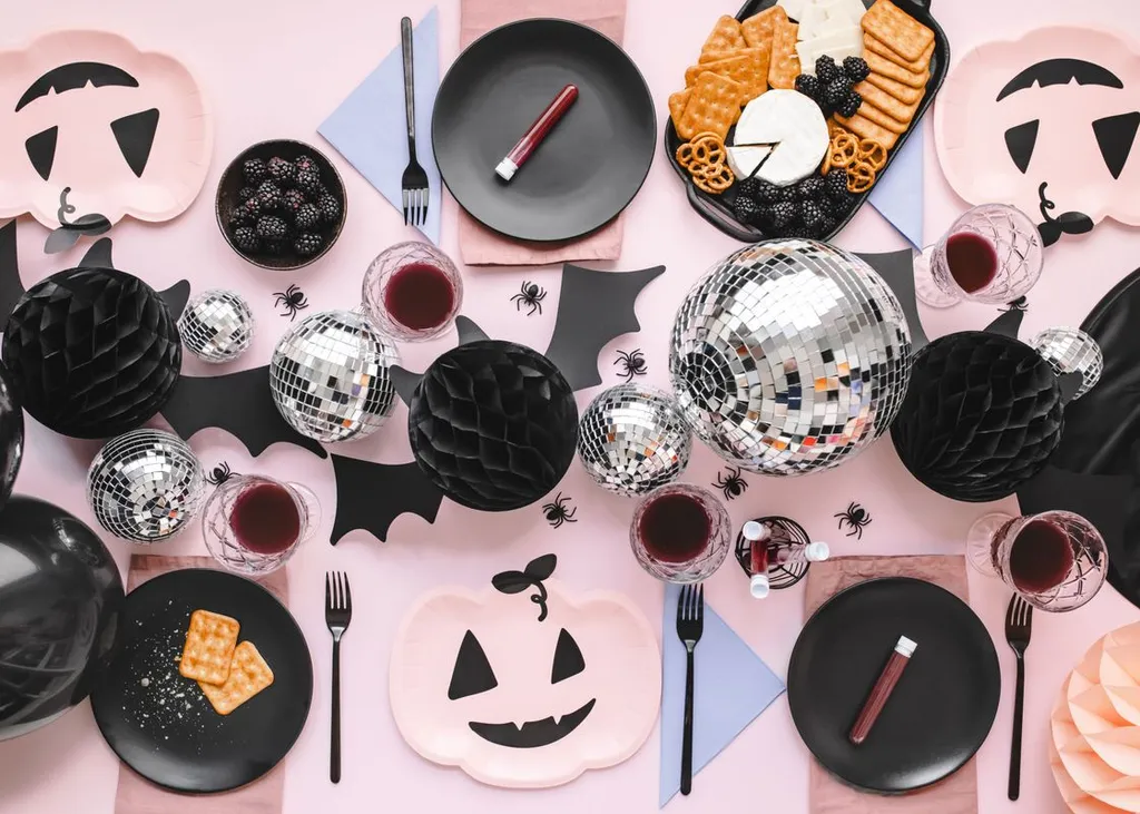 Boule papier chauve-souris 45x17cm noire pour déco Halloween sans effort