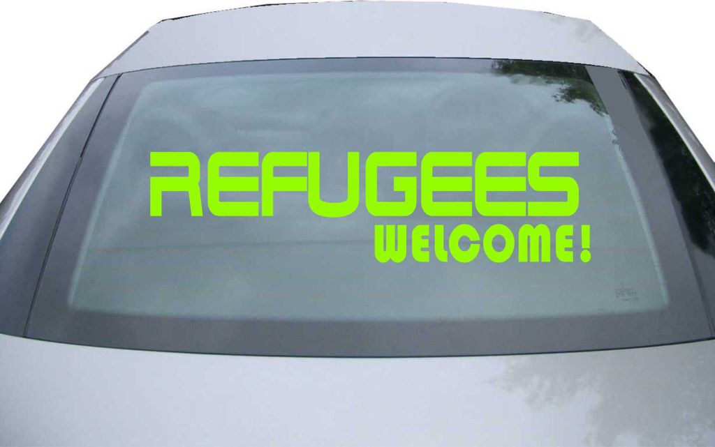 Indigos UG - Aufkleber Heckscheibe & Motorklappe DE6911 - neongrün - 600x150 mm - Refugees Welcome - Auto Scheiben Fenster Heckklappe Tuning Racin...