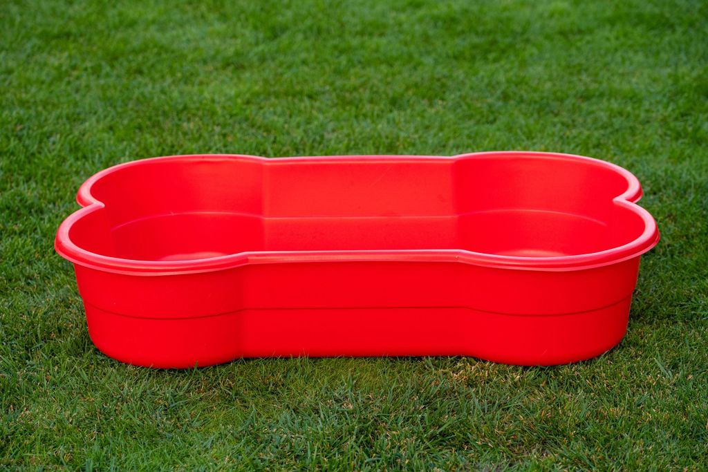 Piscine pour chiens DogsLand en forme d'os - 120 cm, rouge, Image du produit 