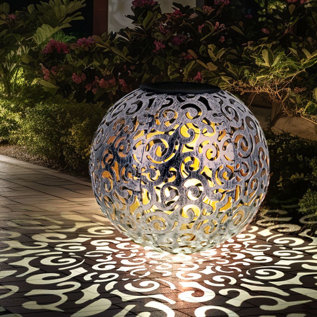 LED Solar Steckleuchte, Dekor Stanzungen Kugel, 28,5 cm