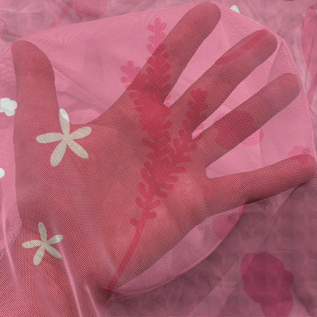 ABAKUHAUS Arazzo infantile, Simpatici coniglietti che saltellano tra fiori, campi e prati Coniglietti primaverili Animali Arte pastello, Soggiorno Camera da letto Arazzo in raso setoso, 220 cm x 274 cm, Rosa e bianco - 2