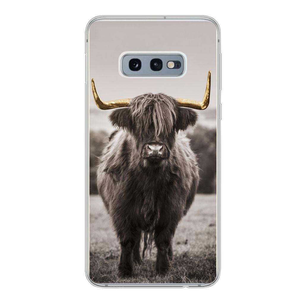 MuchoWow Handyhülle Schutzhülle Hülle für Samsung Galaxy S10e Schottischer Highlander - Gold - Hörner Silikon Softcase Handy Hülle - Handy