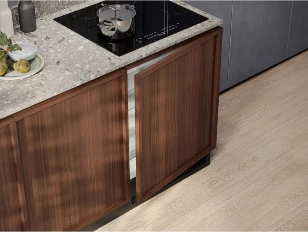 Réfrigérateur sous plan Electrolux LXB3AE82R blanc pour cuisine équipée