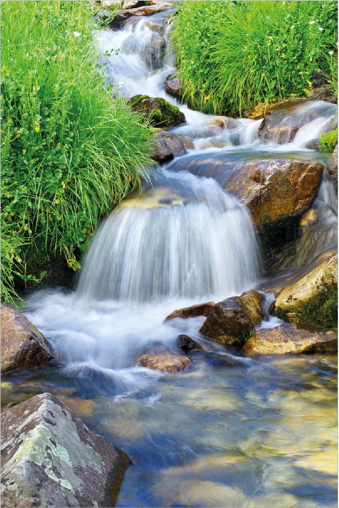 Wallario selbstklebendes Poster - Kleiner Bach über Steine, Größe: 100 x 150 cm