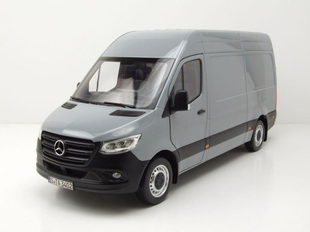 Norev 183042 Mercedes Sprinter 2018 grau 1:18 Produktbild 