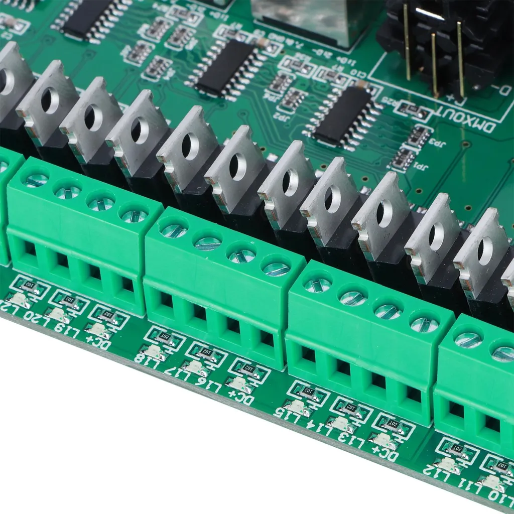 Contrôleur LED DMX 30 Canaux à Courant Constant pour Barres de Scène - 3
