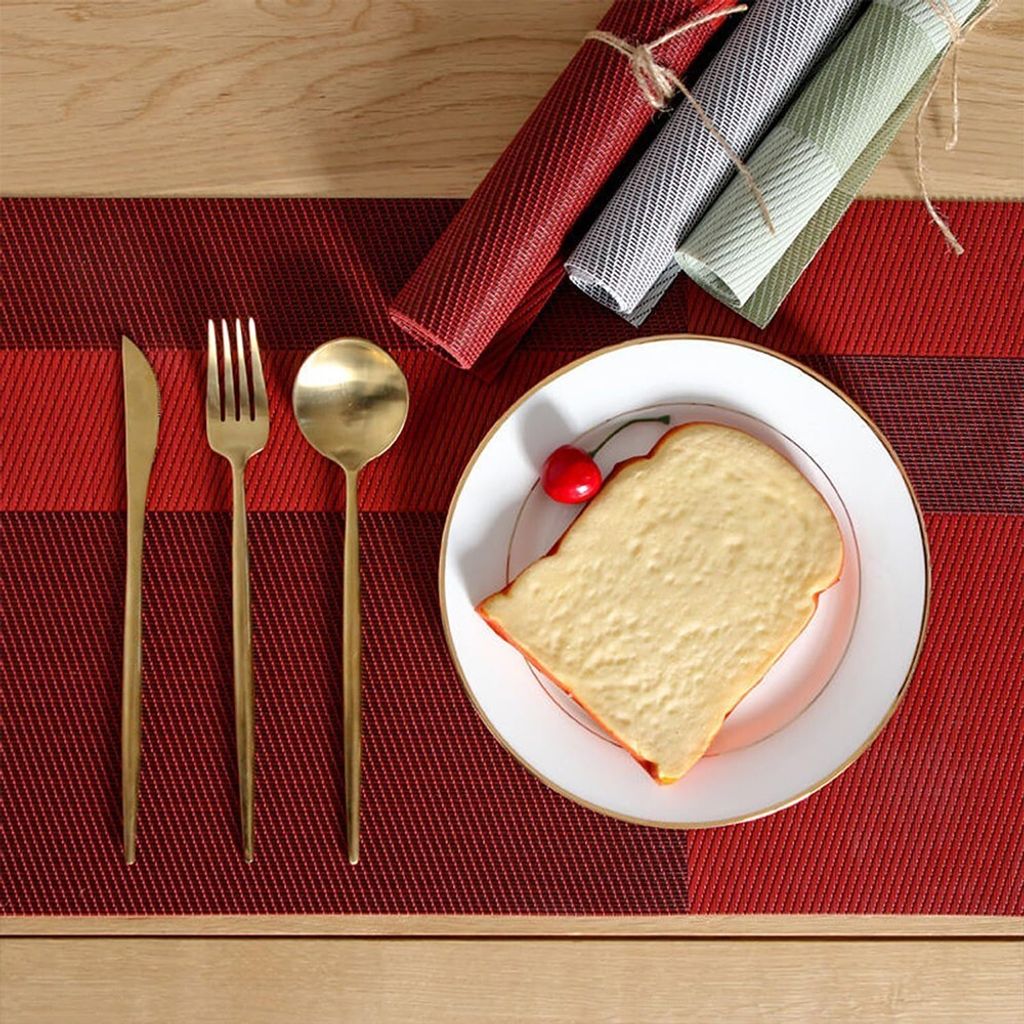 Set mit 6 waschbaren Tischsets und hitzebeständigen Produktbild 3