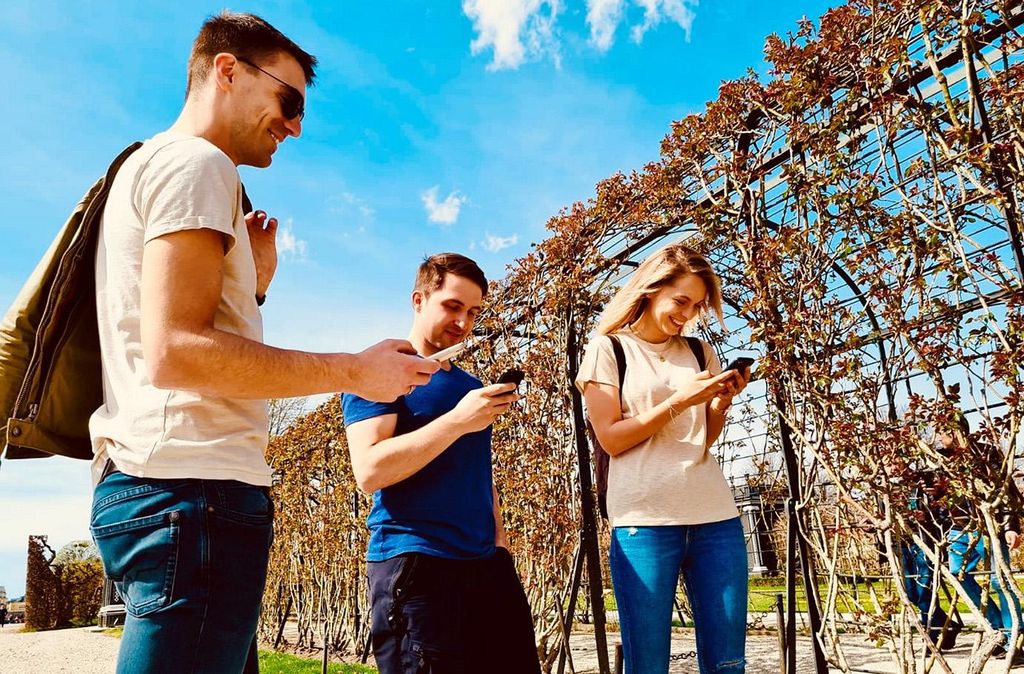 mydays Digitale Stadtführung Wien Schönbrunn (1,5 Std.); Erlebnis verschenken oder selbst erleben; Gutschein für 1 Person(en)