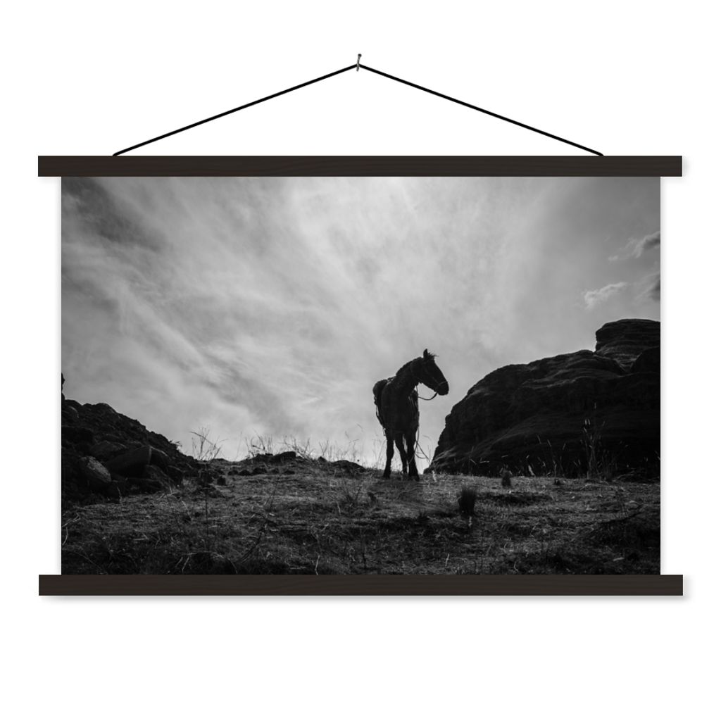 MuchoWow Textilposter Pferd - Wolken - Wiese 60x40 cm mit schwarzem Rahmen - Hölzernes