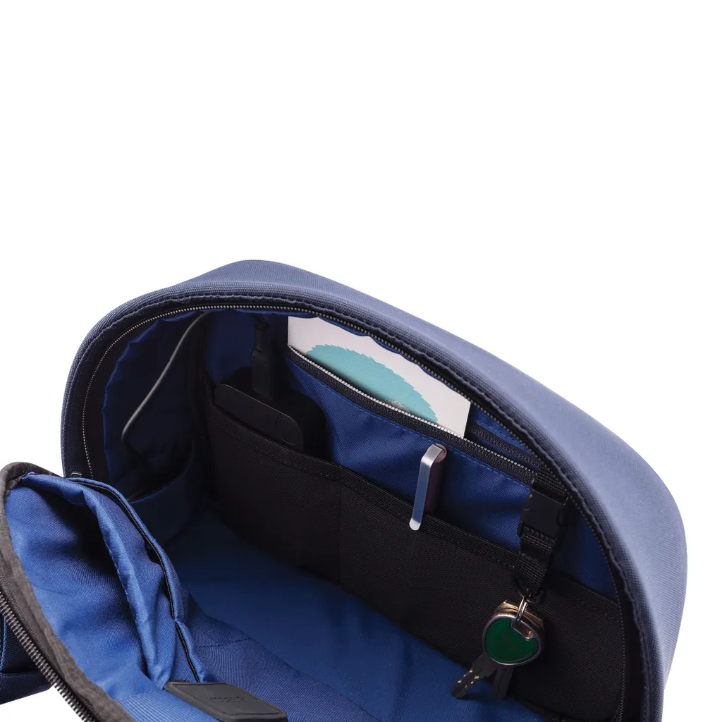 Sac Antivol Bobby Sling Bleu avec Port USB et Protection RFID Intégrée - 10