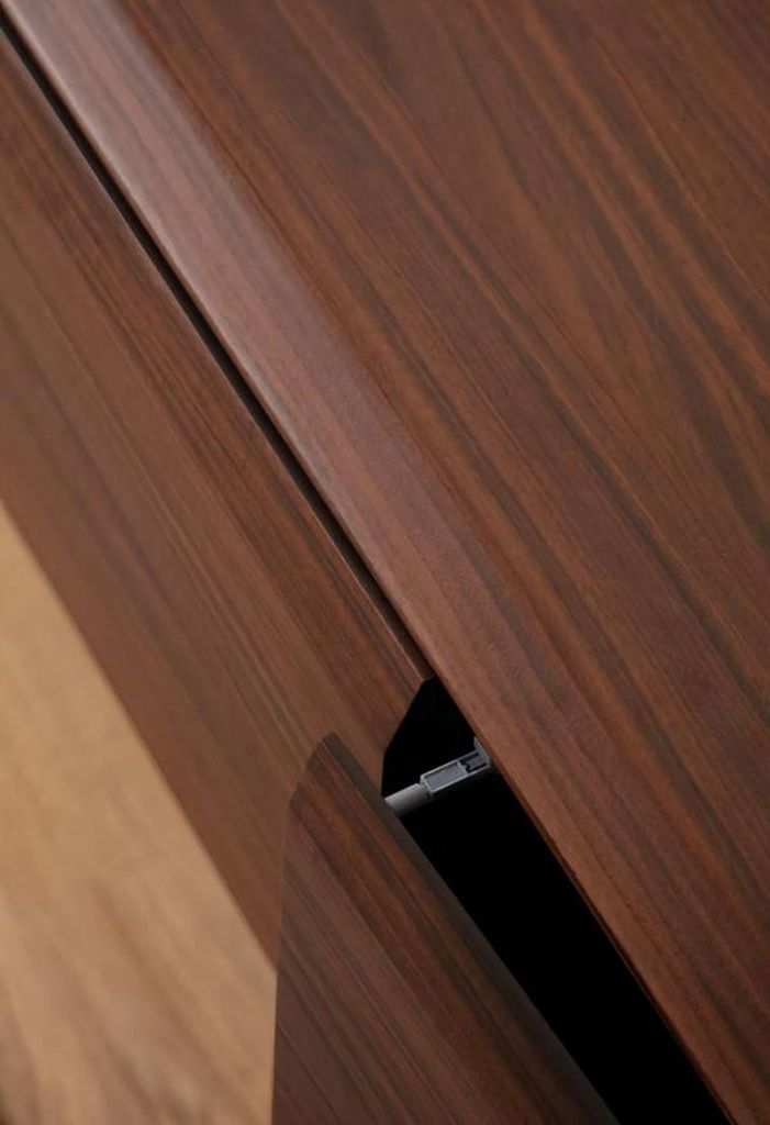 TV-Ständer Lowboard braunes Holz modern stilvolles Sideboard fürs Wohnzimmer