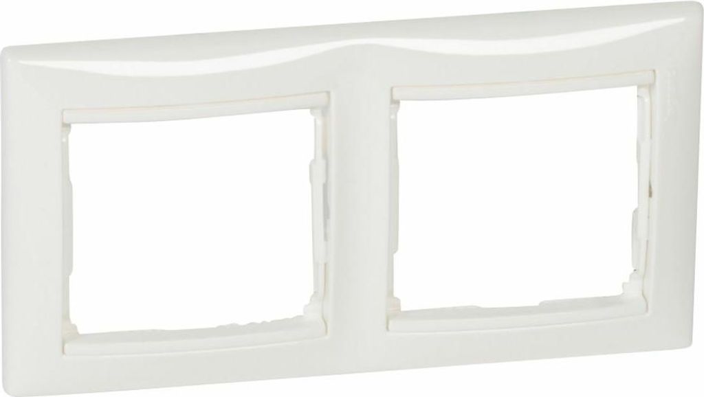 Cornice Legrand Valena tripla, 1 pezzo. Immagine del prodotto 
