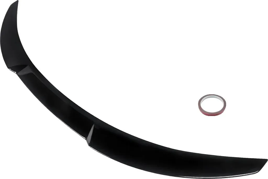 Becquet de coffre noir brillant effet miroir, aérodynamisme optimisé 120cm