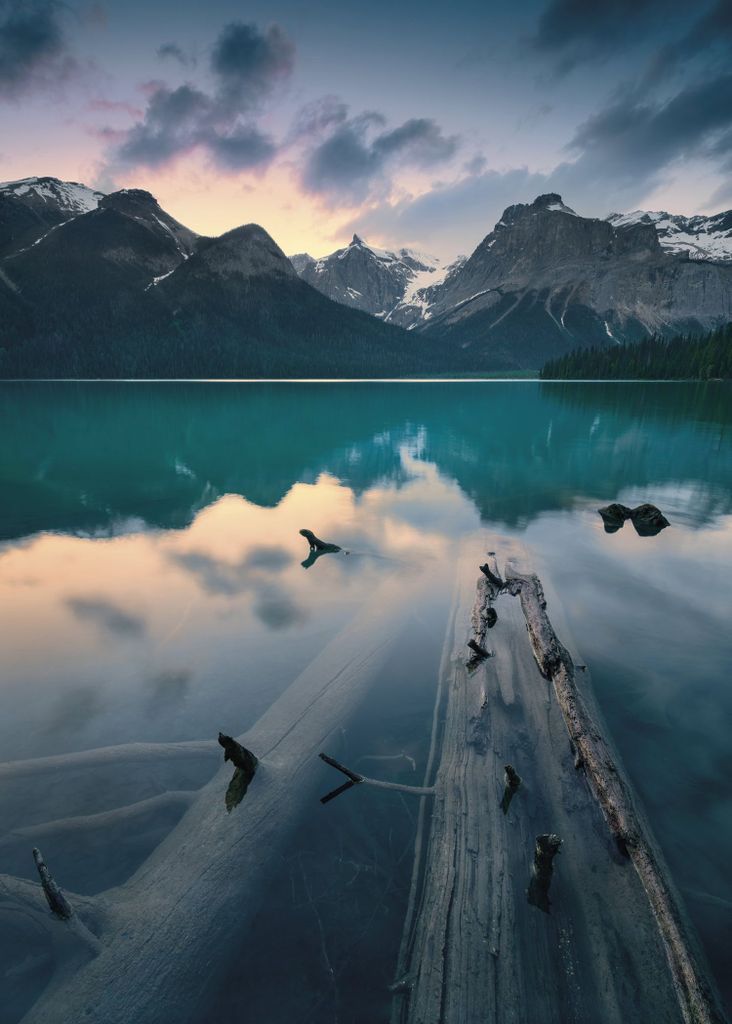 Sanders & Sanders Fototapete Berglandschaft Blau und Grau 200 x 280 cm