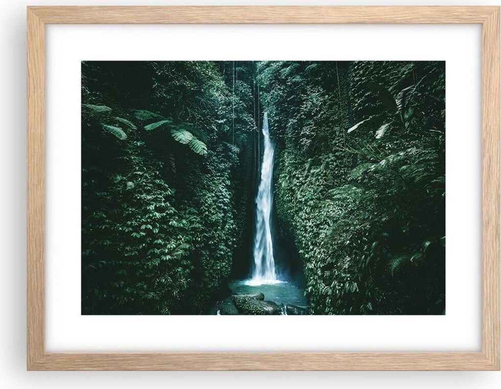 Gerahmtes Poster - Rahmen in heller Eiche - Tropen Wasserfall Dschungel - 40x30 cm - Wand Bild - Wanddeko - Wandbilder - Kunstposter - Wandposter -...