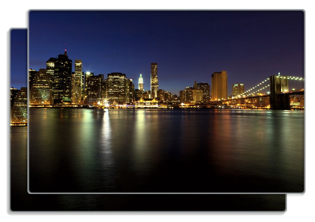 Wallario Frühstücksbrettchen 2er Set aus Glas, je 20 x 30 cm, mit rutschfesten Füßen, Motiv New York Skyline - Brooklyn Bridge und Manhattan am...