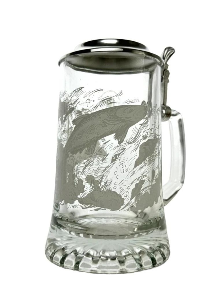 Glas-Bierkrug mit Fisch-Motiv und Zinndeckel 0,4 l – Produktbild 