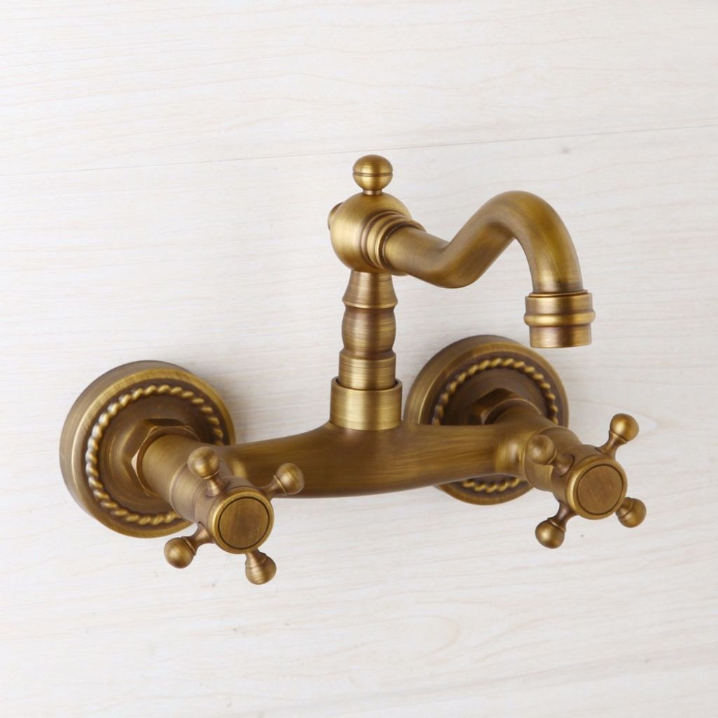 Miscelatore retrò per lavabo a parete in ottone spazzolato Immagine del prodotto 