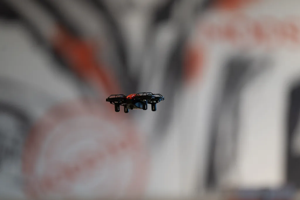 MODSTER Breezy Drone RTF MD11516 Robitronic avec Télécommande 2.4GHz