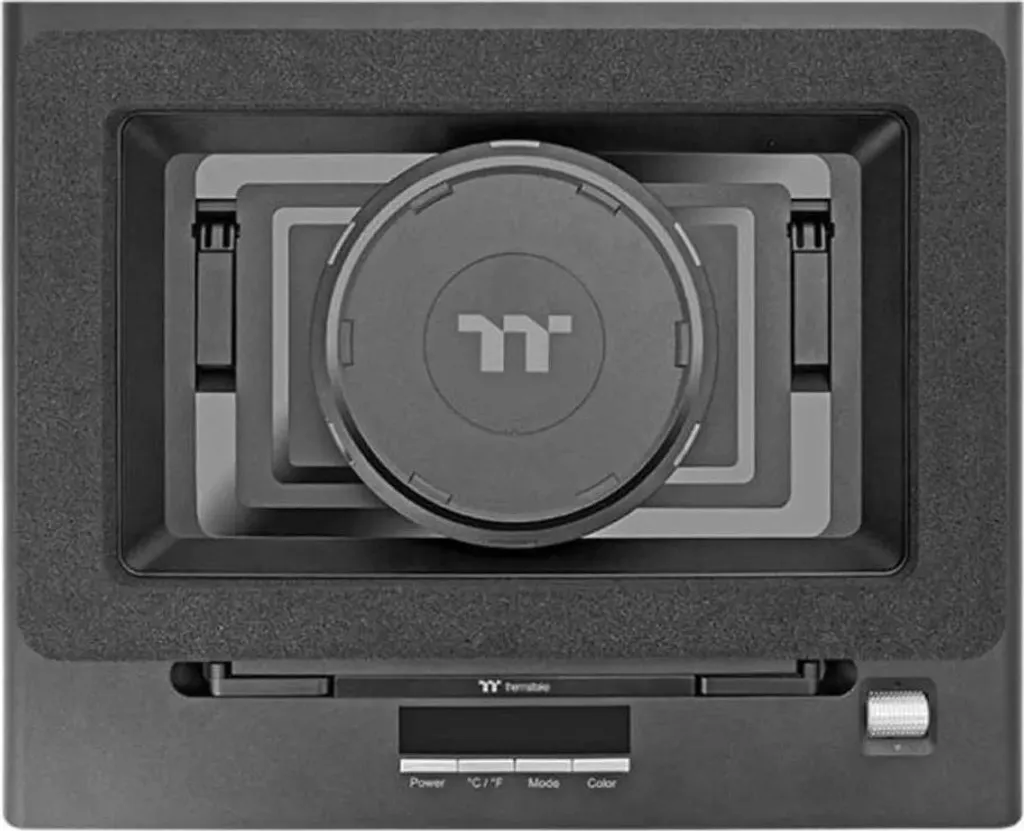 Thermaltake Massive EXTREME Offerta Base Raffreddamento Laptop 12cm