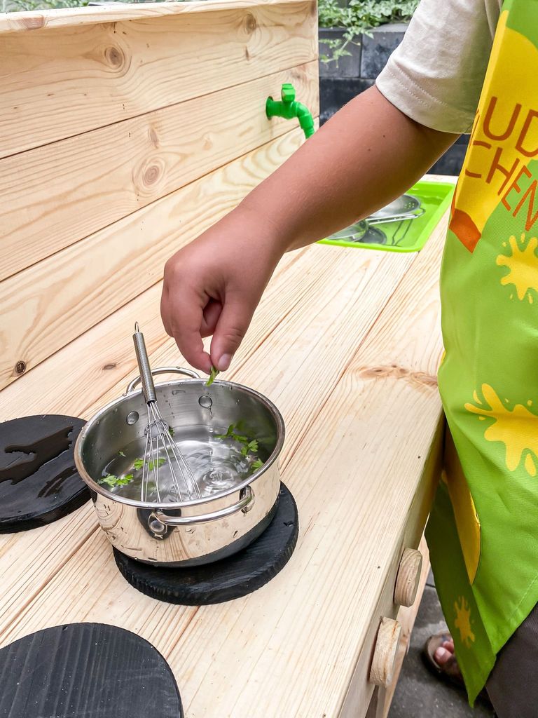 Rivanto® Kinder Matschküche ausHolz, Größe L, Spielzeug Produktbild 4
