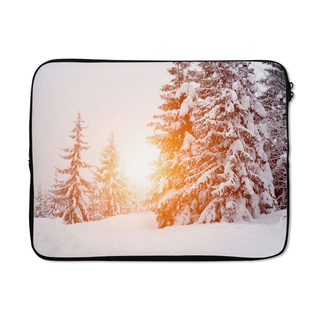 MuchoWow Laptop Hülle 17 Zoll Laptoptasche Sonne - Bäume - Schnee - Zipper - Schutzabdeckung
