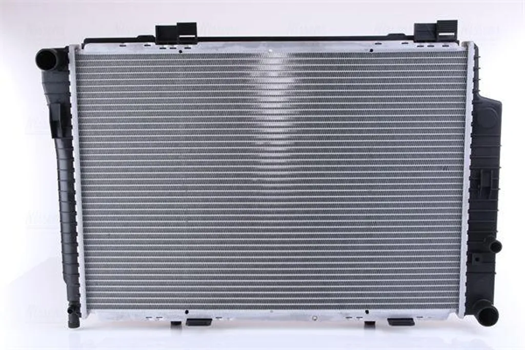 Radiateur moteur pour Classe C NISSENS 62752A - Remplacement d'origine