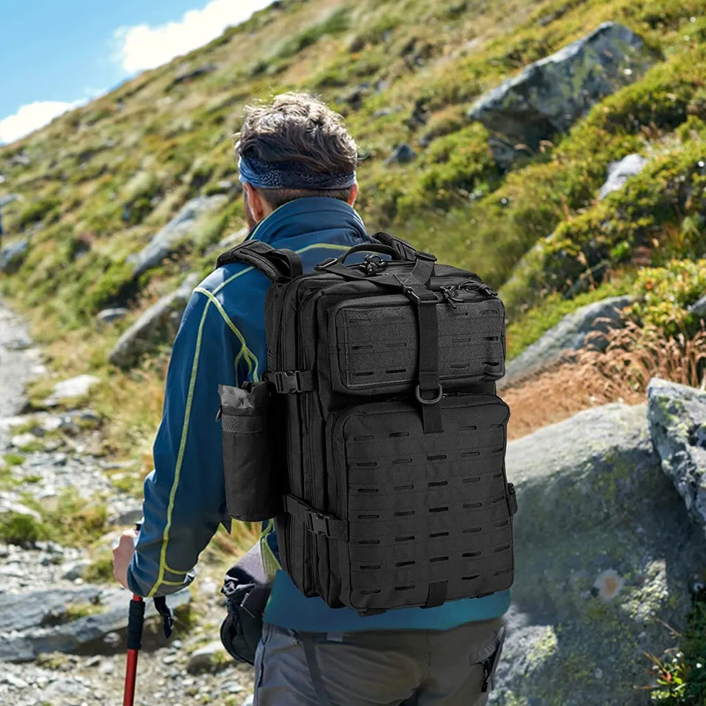 Sac à dos militaire 45L : Solution robuste pour dos sensible et pluie