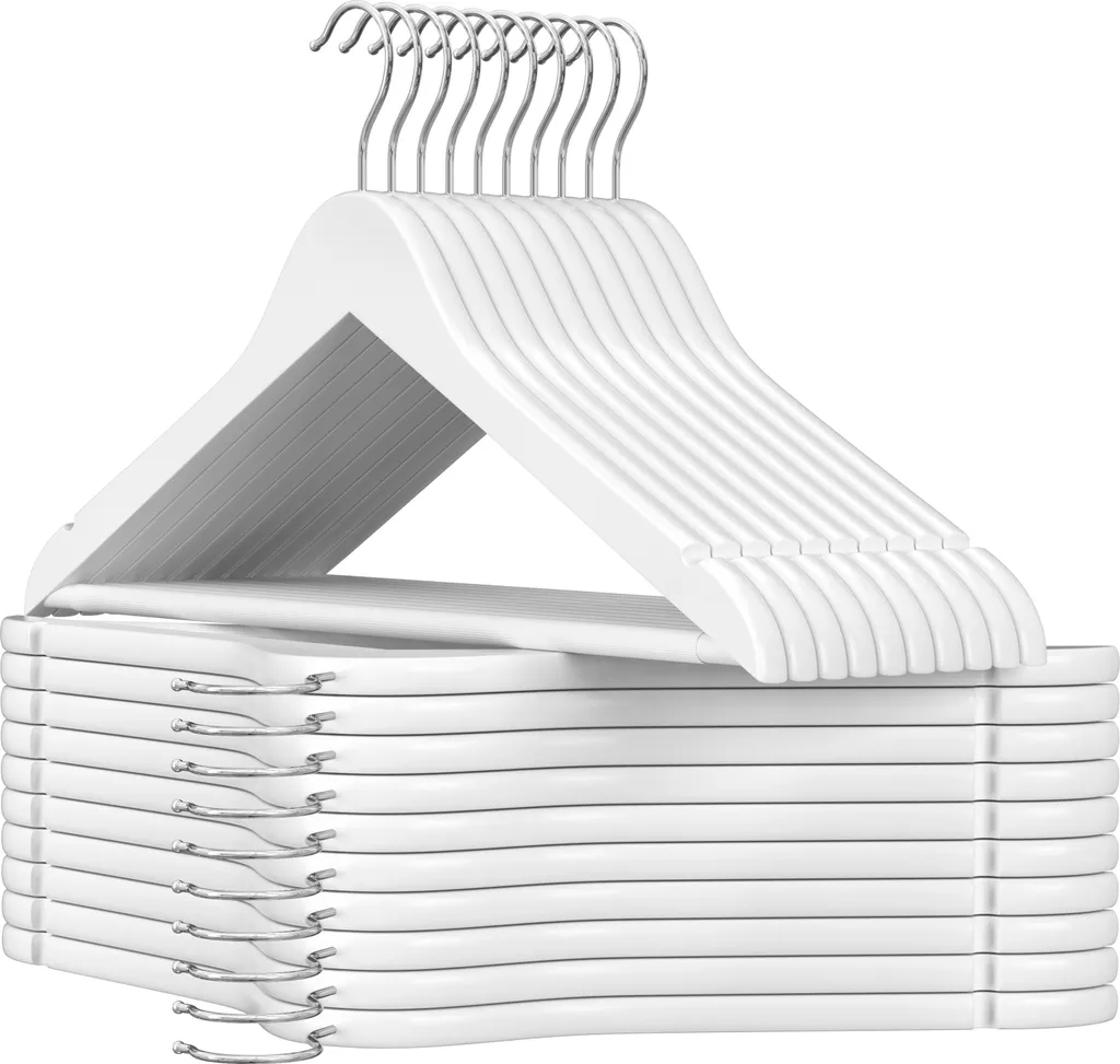 Cintre en bois massif pour costume et veste, penderie chic blanche