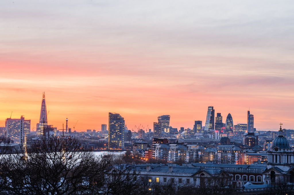 Muralo Fototapete Stadt London 460 (B) x 300 (H) cm Vlies Tapete Wandtapete Fluss Himmel London Panorama Wohnzimmer Schlafzimmer moderne Wandbild A...