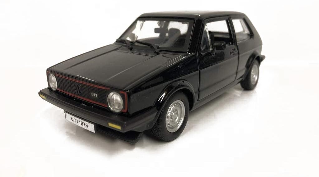 Bburago - Voiture miniature - VW Golf 1 GTI 1979 (noire, Image du produit 