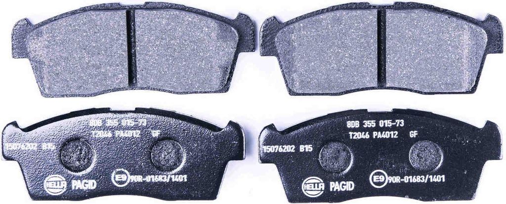 Bremsbelagsatz ohne Verschleißwarnung 14,7 mm HELLA für u.a. MITSUBISHI i