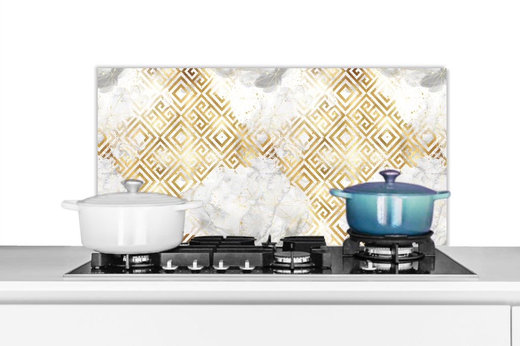 KitchenYeah Spritzschutz Küche - Küchenrückwand - Wandschutz für Herd und Spüle - Gold - Marmor - Muster - Geometrie 90x45 - Alu-Dibond (Al...