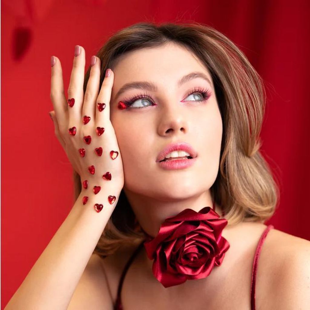 Rote Rubinherzen-Aufkleber zum Valentinstag, 30 Stück.