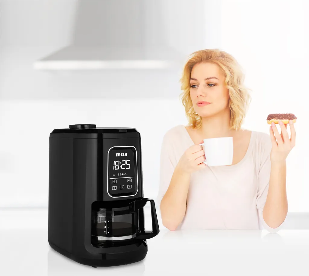 Machine à café 900W programmable avec écran digital et verseuse - 11
