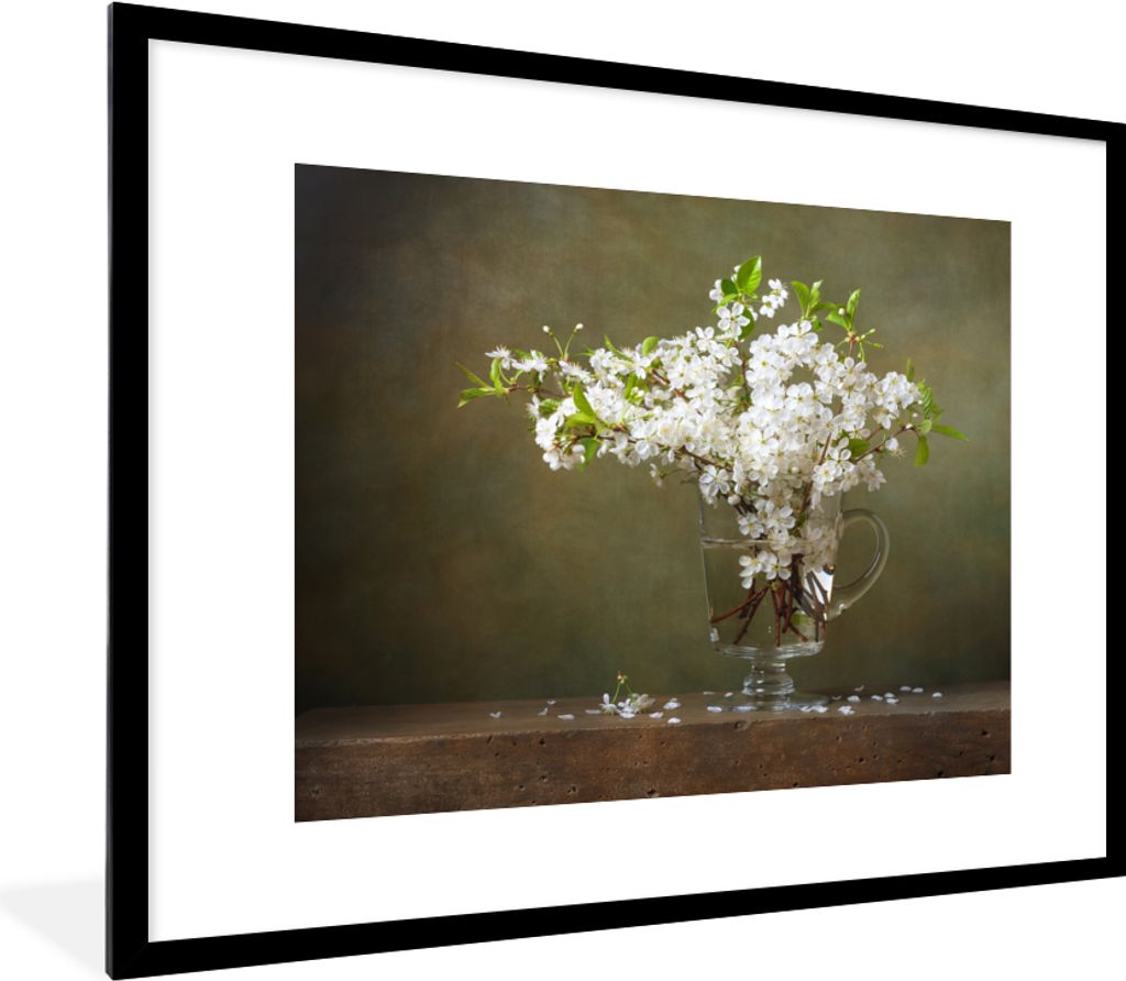 MuchoWow MuchoWow Gerahmtes Poster Stilleben - Krug - Sakura 80x60 cm - Poster mit zchwarzem Bilderrahmen - Schlafzimmer-Dekorationen - Fotoposter