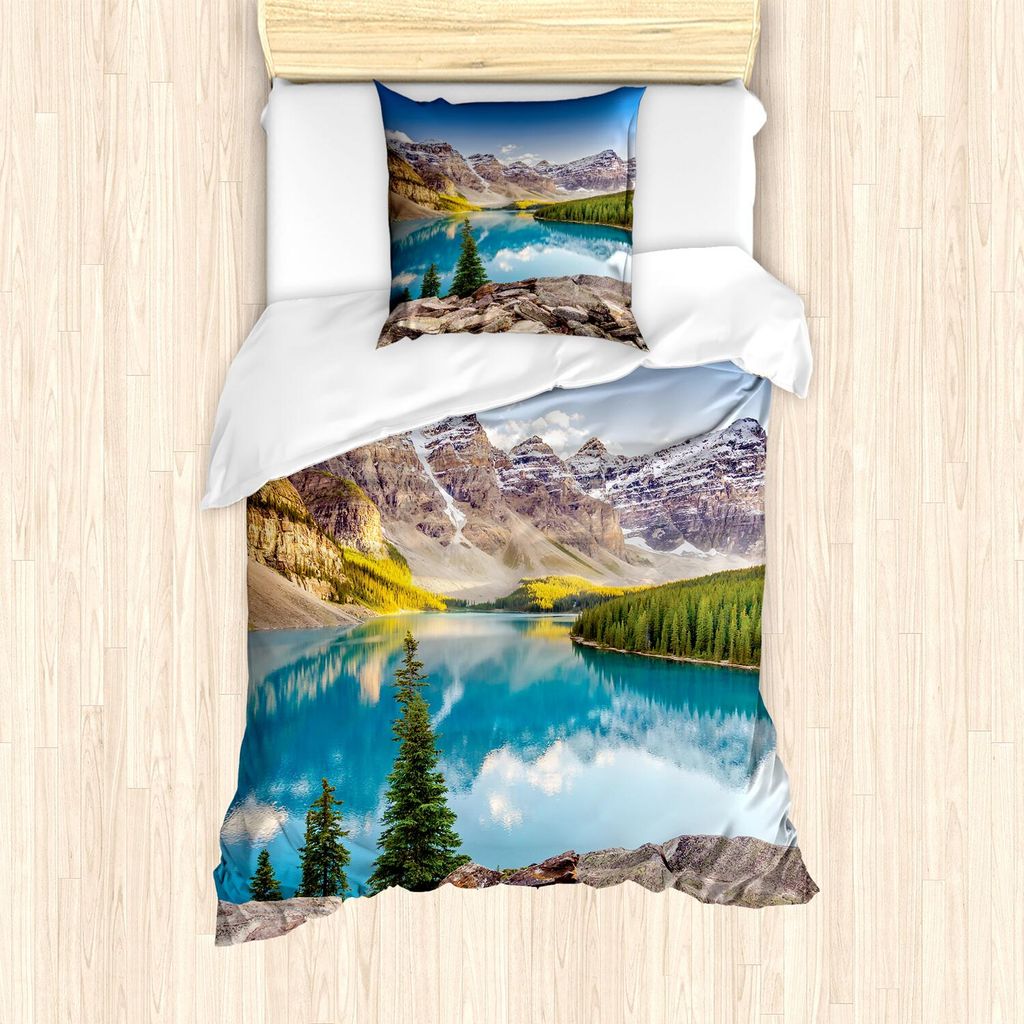 ABAKUHAUS Landschaft Bettbezug Set, Noch Ruhiger See Und Berglandschaft Mit Rock Und Sky Dream Life Druck, 135 x 200 cm + 80 x 80 cm, Grün Blau Grau